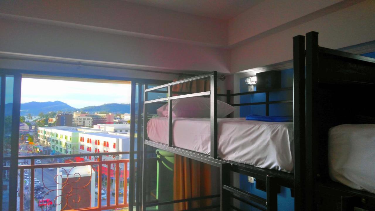 Bodega Phuket Patong (Adults Only) Hostel Exterior photo