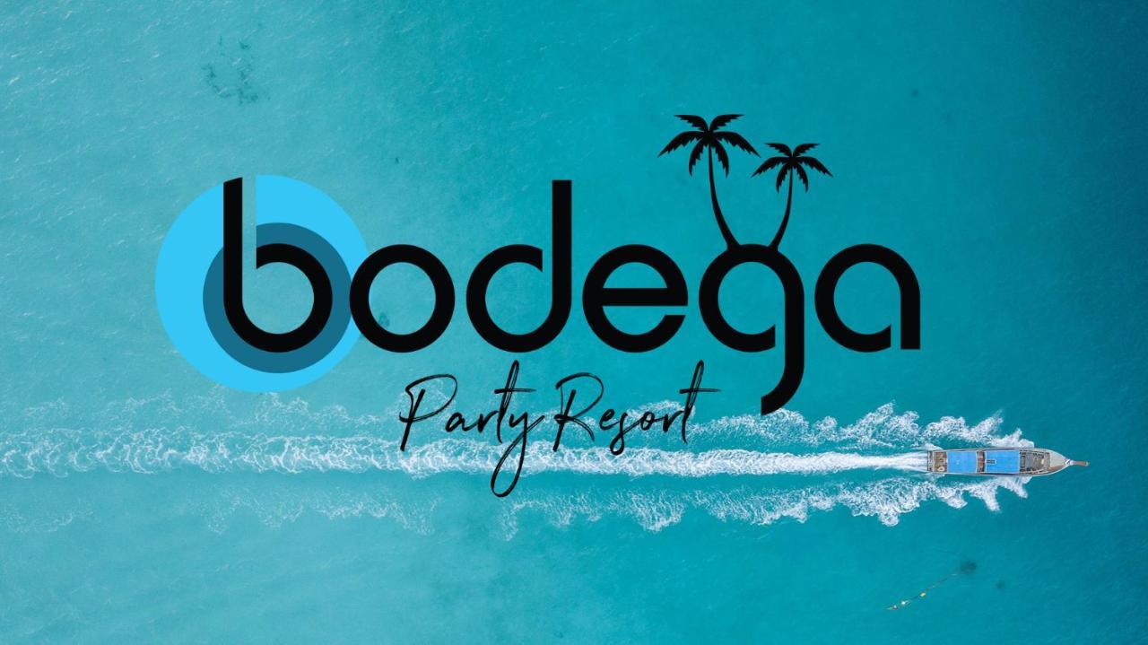 Bodega Phuket Patong (Adults Only) Hostel Exterior photo